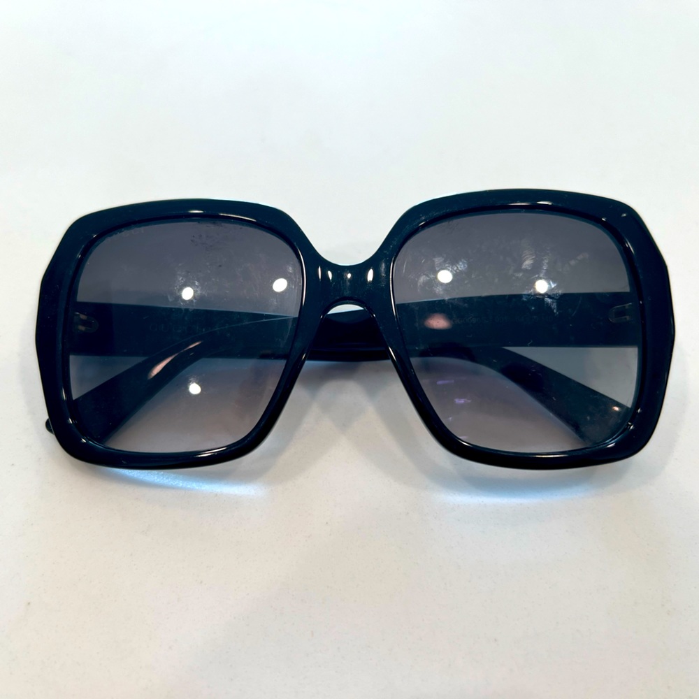 Gucci oversized black sunglasses